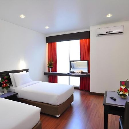 The Color Hotel Hat Yai Zewnętrze zdjęcie
