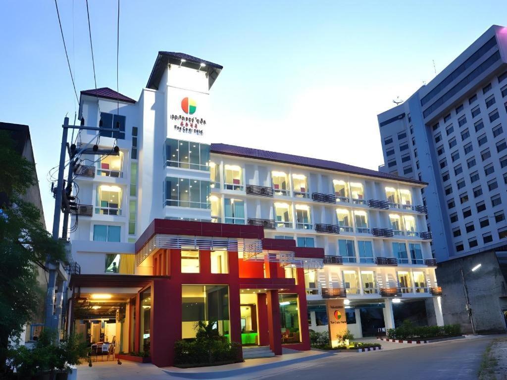 The Color Hotel Hat Yai Zewnętrze zdjęcie