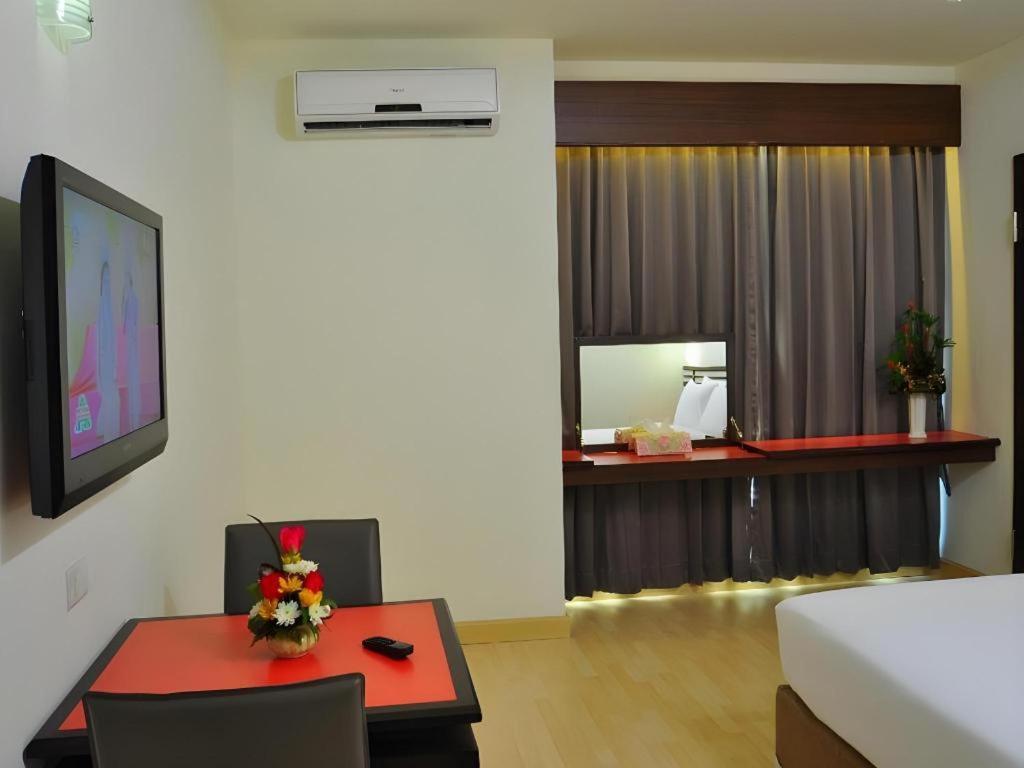 The Color Hotel Hat Yai Zewnętrze zdjęcie