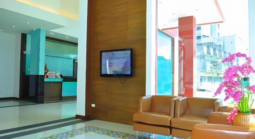 The Color Hotel Hat Yai Zewnętrze zdjęcie