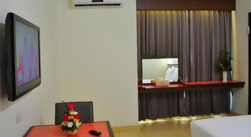 The Color Hotel Hat Yai Zewnętrze zdjęcie