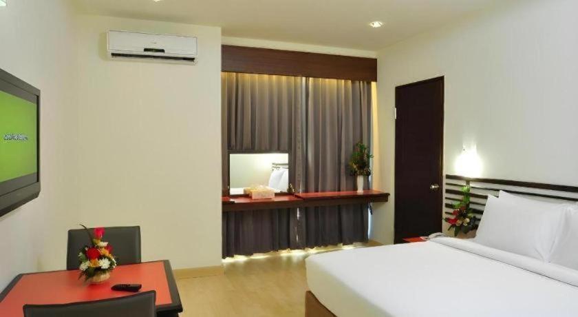 The Color Hotel Hat Yai Zewnętrze zdjęcie
